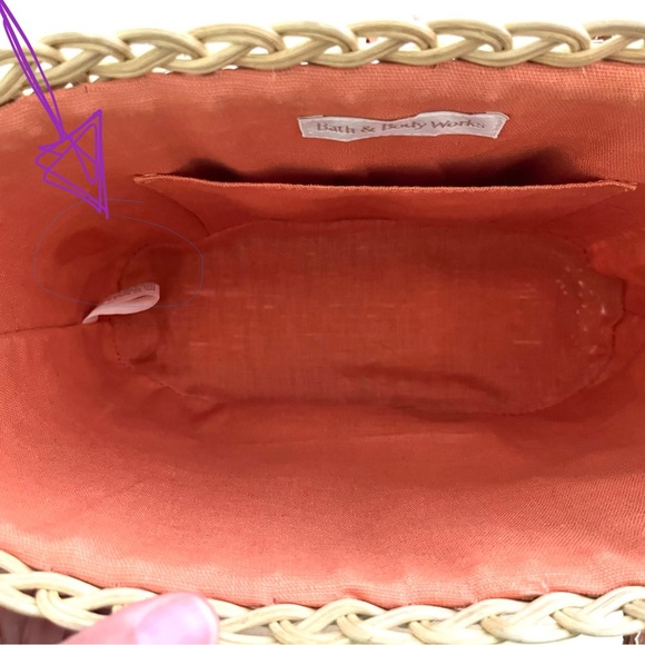 Bath & Bodyworks Elegant Tan Woven Wicker Tote Bag - Picture 5 of 5